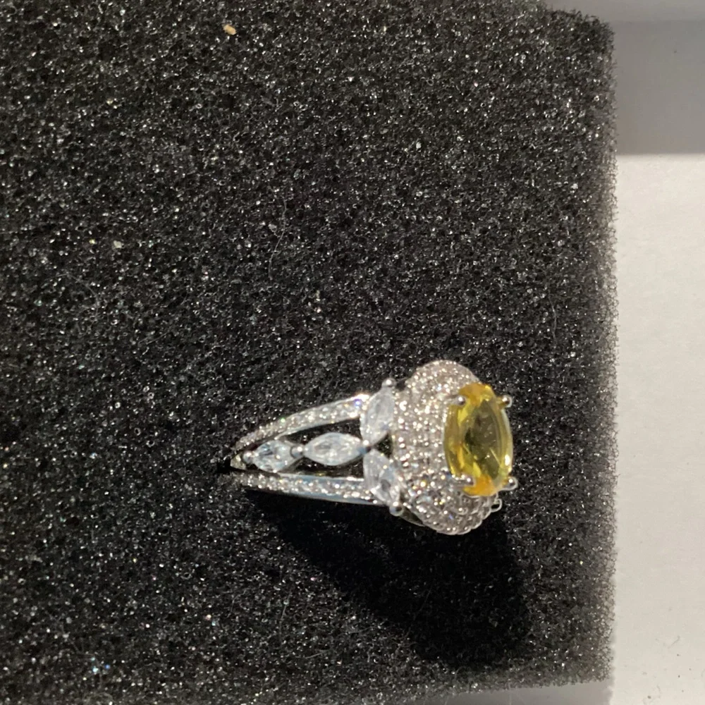 💍Lux Canary Yellow &White Cz Diamond Halo Cocktail Ring